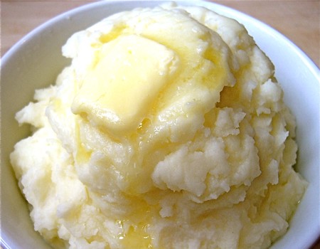 Mom's Mashed Potatoes - © theseasonalgourmet.ca