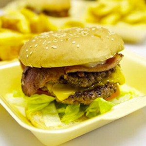 XXX Hot CHili Burger - © Twitter.com/burgeroffhove