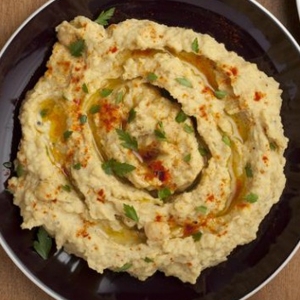 Hummus Closeup - © cookingchanneltv com
