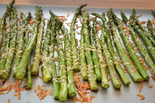 Roasted Parmesan Asparagus - © measuringcupsoptional.com
