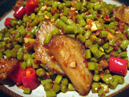 Hunan Cured Ham with Yard-Long Beans - © Wikipedia Commons