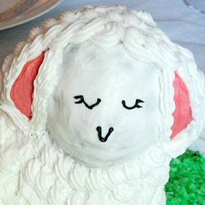 An Easter Lamb Cake - Detail - © merrimentdesign.com