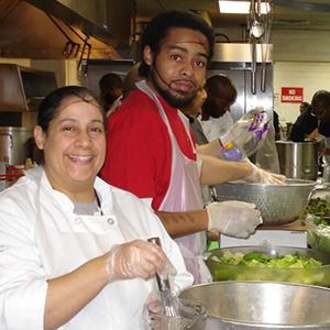 CFBNJ Food Service Training - © Community FoodBank of New Jersey