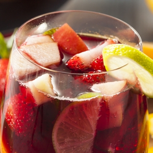 Red Sangria with Limes Oranges and Apples - Detail - nationalsangriaday.com
