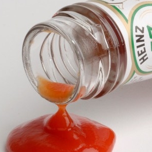 Classic Heinz Ketchup bottle - Detail - © Stewart Williams
