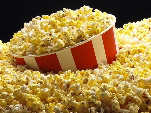 Movie Thestre Popcorn - © theodysseyonline.com