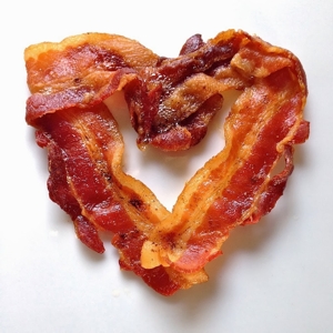 Love Your Bacon - © leppfarmmarket.com