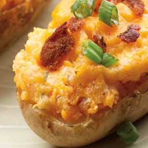 Stuffed Baked Potato - Detail - © indiafoodnetwork.in