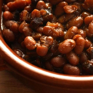 Slow Cooker Baked Beans - Detail - © Firedupfoods.com