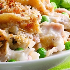 Tuna and Noodle Casserole - Detail - © eatingwell.com