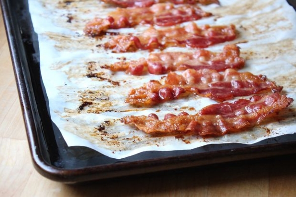 Cook Bacon in the oven - © instructables.com