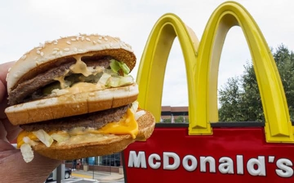 Messy Big Mac - © Paul J. Richards