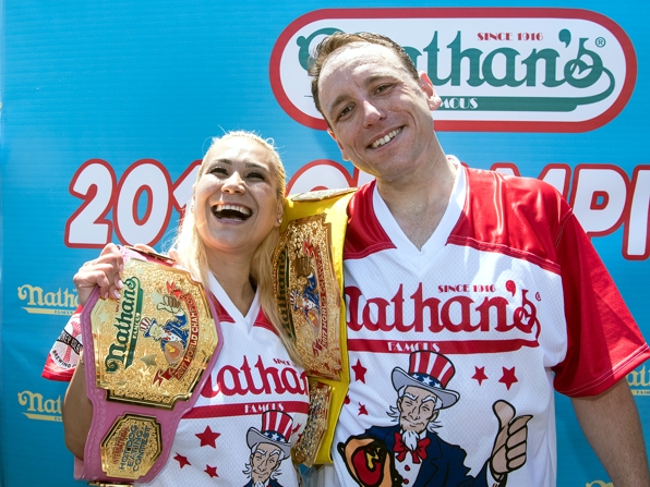 Joey and Miki - 2017 - © 1027 Nathans Famous
