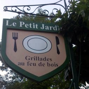 Petit Jardin Sign - © Anonymous Diner