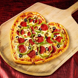 Heart Shaped Pizza - © idiva.com
