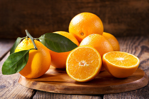 Fresh Oranges - © Nitr via Fotolia