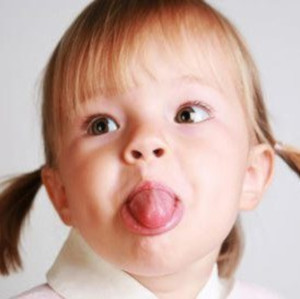 Kid Tongue Large - © 2016 babycenter.com