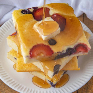 Berries and Cream Sheet Pancake - sm - © dinnerthendessert.com
