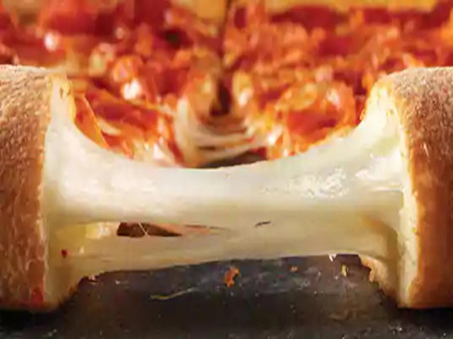 Papa Johns Stuffed Crust - © 2020 Papa Johns