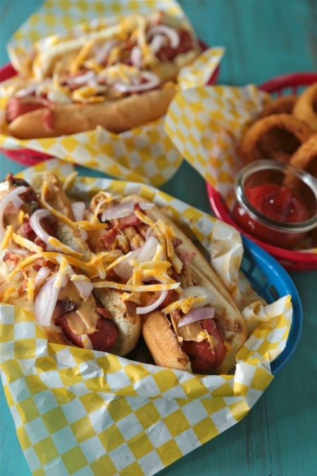 PB on Hot Dogs - © countryclever.com