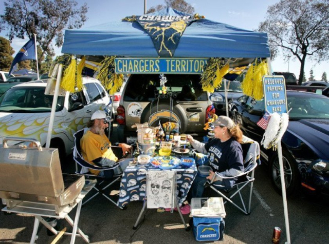 Tailgate for Two - © San Diego Times Union