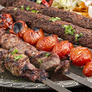 Kebabs - sm - © tasteatlas.com