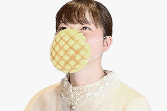 Melon Bread Mask - © 2021 Goku No Kimochi