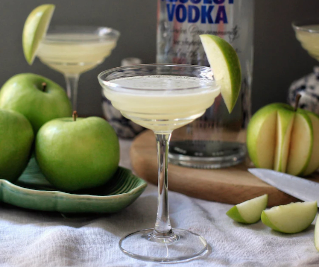 Appletini - AbsolutDrinks.com