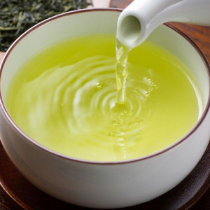 Green Tea - sm - © nippon.com