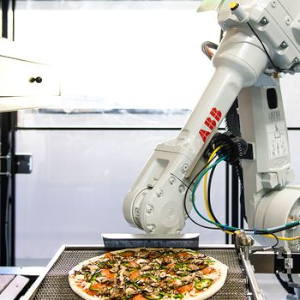 Robot Pizza Chef - © Zume Pizza