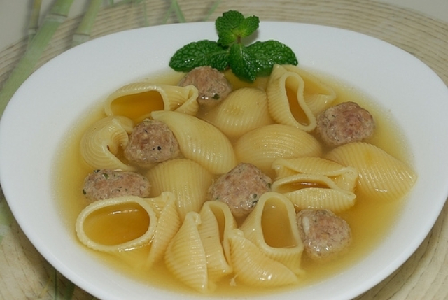 Sopa de Galets - © cookmonkeys.com