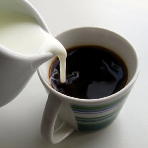 Coffee with Milk - 300 - © urnex.com