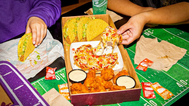 Ultimate GameDay Box - © 2023 Taco Bell