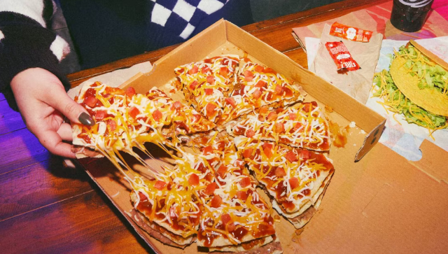 Big Ass Mexican Pizza - 640 - © 2023 Taco Bell