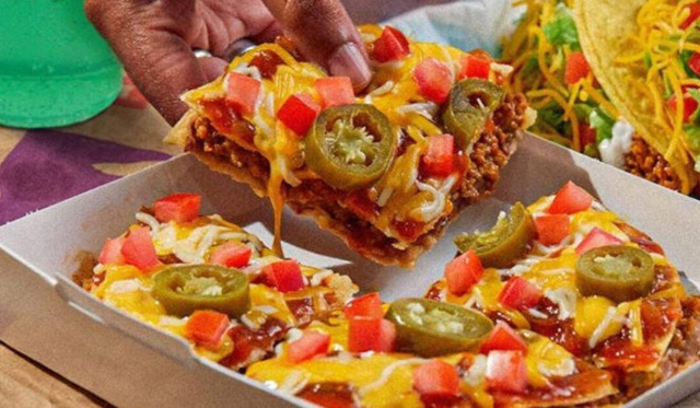 Jalapeno Mex Pizza - © 2023 Taco Bell