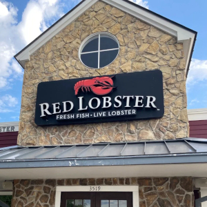 Red Lobster Sign - © 2023 - KRCGTV News