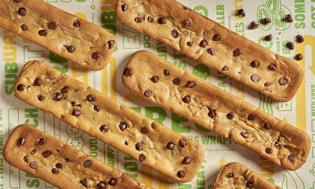 Footlong Cookies - © 2023 Subway