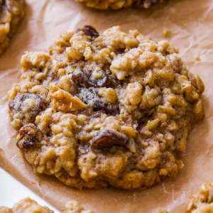 Oatmeal Cookie - © 2022 - sallysbakingaddiction.com