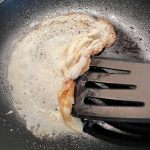 Pasncake Fail - © 2022 - sulaandspice.com