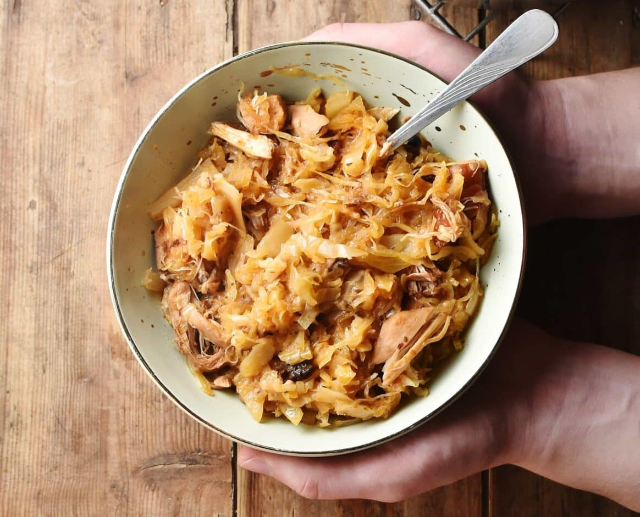 Bigos - © 2024 everydayhealthyrecipes.com