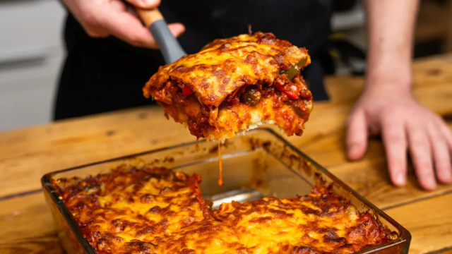 Different Chicken Casserole - © 2024 Pysznosci via Licensor