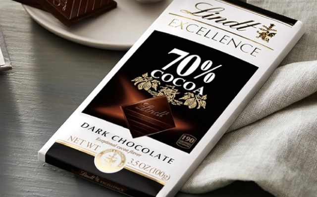 70% Cocoa Bar - © 2024 Lindt