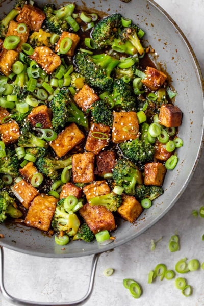 Tofu Broccoli Stir Fry - 400 - ©2016 wellplated.com