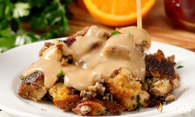 Perfect Turkey Gravy - © 2024 theslowroasteditalian.com