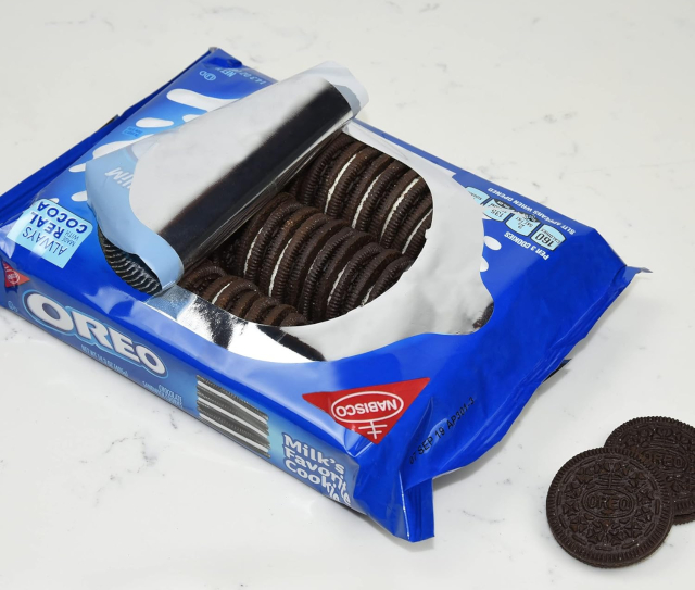 Resealable Package - © 2024 OREO - Nabisco