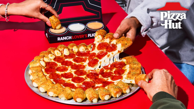 Cheesy Bites Crust - © 2025 Pizza Hut