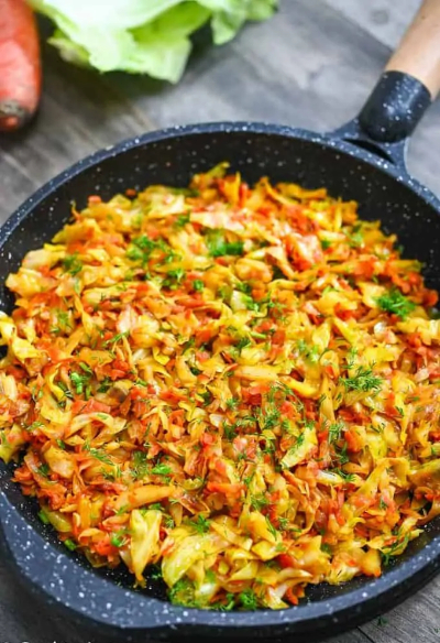 Sautéed Cabbage - © 2025 cooktoria.com
