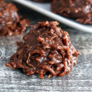 Mom's Chocolate Macaroon Treats - 300 - 2 - © 2023 Diana Rattray