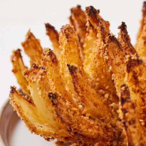 Air Fried Bloomin' Onion - 300 - ©2022 Justin Coit