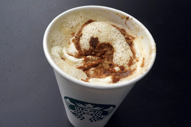 Famous Pumpkin Spice Lattée - © 2025 - Starbuck's
